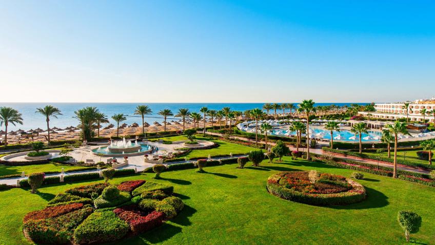 ЕГИПЕТ - Безветренный отель BARON RESORT 5* (SHARM EL SHEIKH) Ваш лучший отдых! До пляжа можно дойти всего за 3 минуты. Стильный, элегантный и престижный 5-звездочный курортный отель Baron Sharm El Sheikh находится в Шарм-эль-Шейхе. К услугам гостей великолепный частный пляж с белым песком протяженностью 600 метров, бассейн в виде лагуны, платформа для дайвинга и сноркелинга длиной 145 метров, 9 ресторанов и баров, а также плавательный бассейн олимпийского размера с пресной водой (подогревается в зимний период).