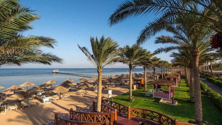 ЕГИПЕТ - Зимний отдых в безветренных бухтах Шарм-Эль-Шейха 1) Naama Bay Promenade Beach Resort 5* = от 350 €/чел 2) Albatros Aqua Park 5* = от 391 €/чел 3) Novotel Beach 5* = от 407 €/чел 4) Novotel Palm 5* = от 410 €/чел 5) Reef Oasis Beach Resort 5* = от 437 €/чел 6) Movenpick Sharm 5* = от 469 €/чел 7) Monte Carlo 5* = от 479 €/чел 8) Stella Di Mare Beach Hotel 5* = от 498 €/чел 9) Iberotel Palace 5* = от 522 €/чел 10) Baron Resort 5* = от 576 €/чел 11) Steigenberger Alcazar 5* = от 717 €/чел