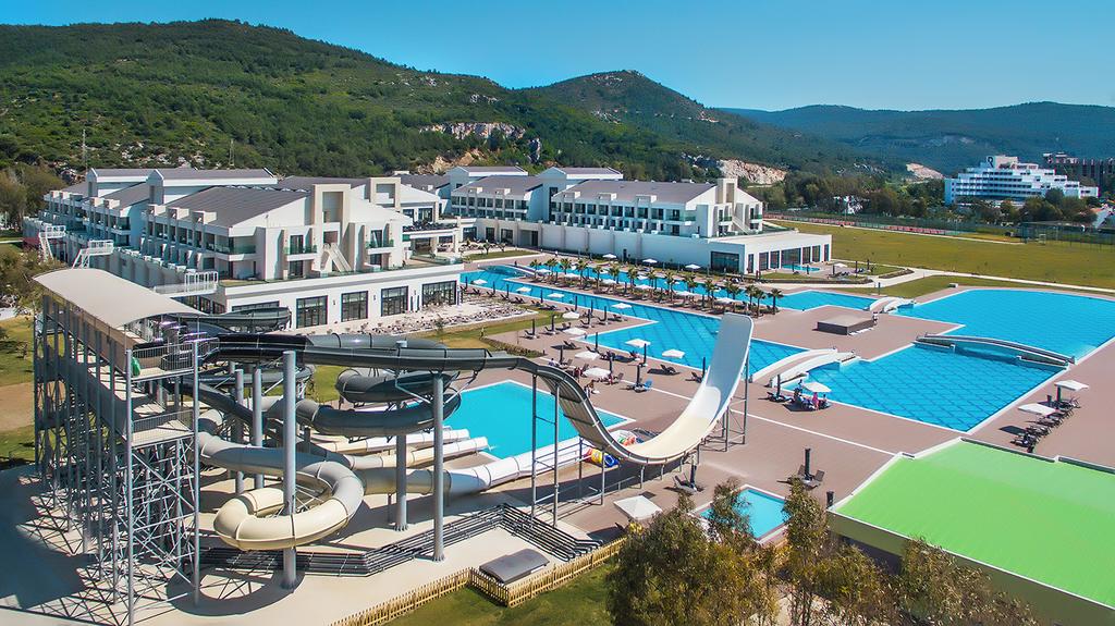 Corumar Ephesus Beach